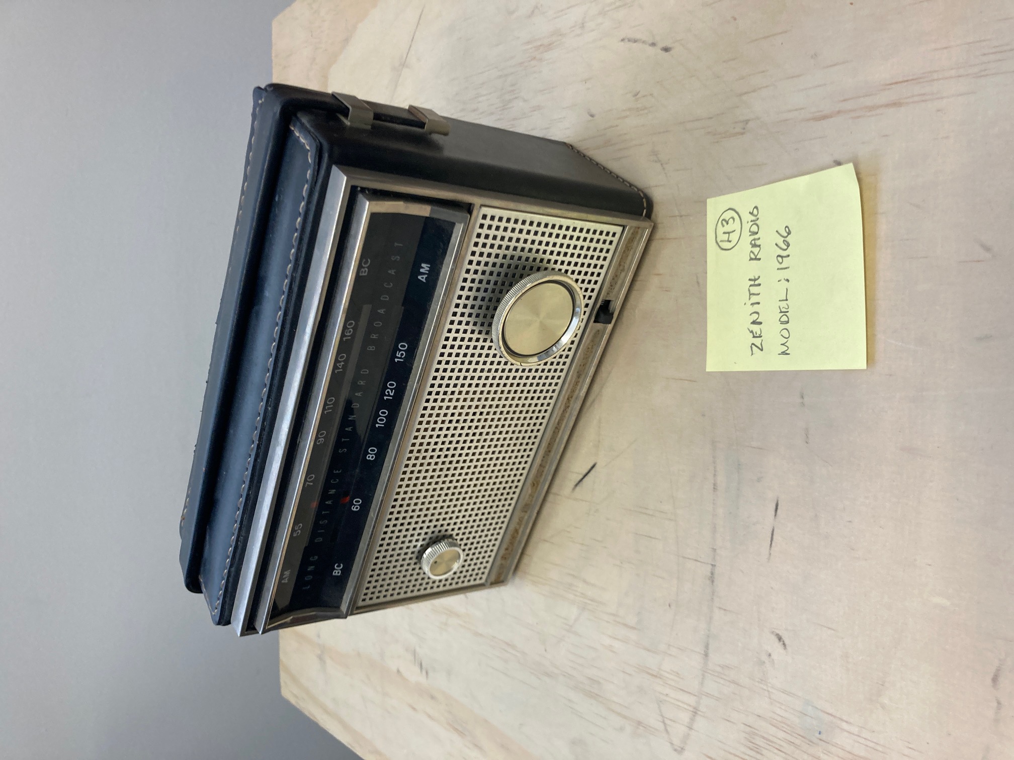 image de Zenith radio model 1967